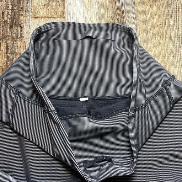 Lululemon Base Pace High-Rise Tight 25" *Two-Tone Ribbed in Grey Women’s Size 6 - Picture 5 of 8